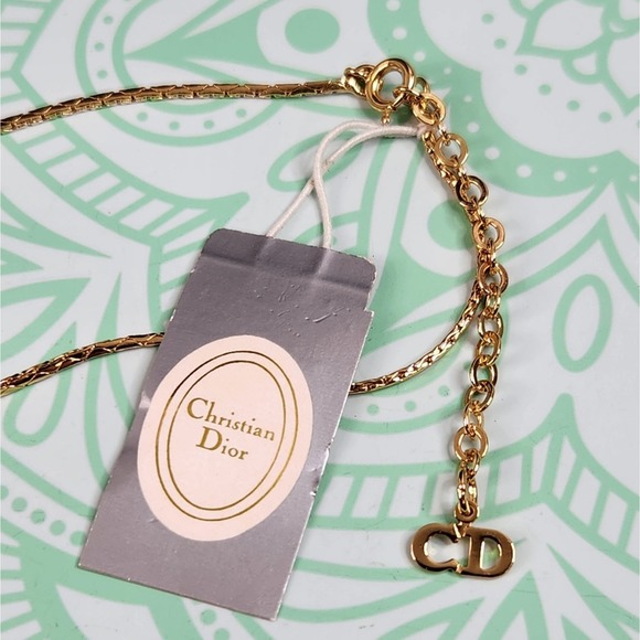 Vintage Signed CD Christian Dior Necklace - Still has store tag - Picture 2 of 7